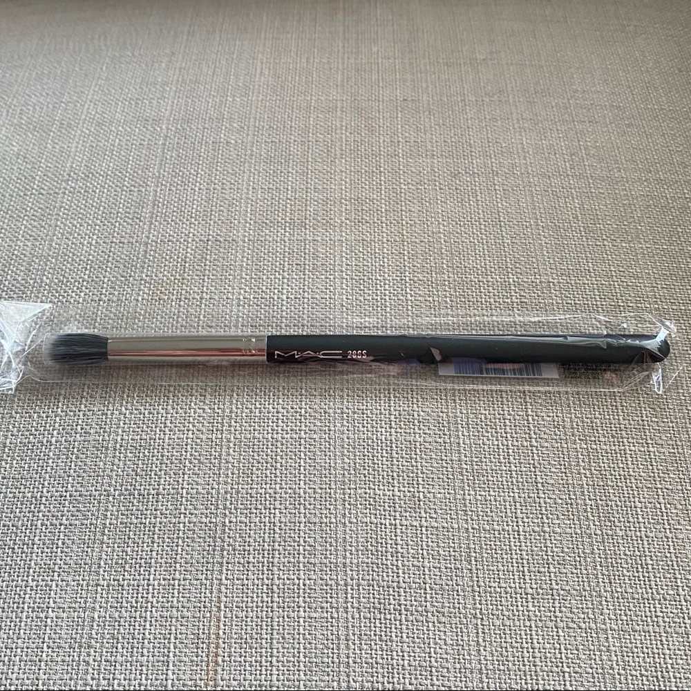 MAC COSMETICS #286 Synthetic Duo Fibre Tapered Brush